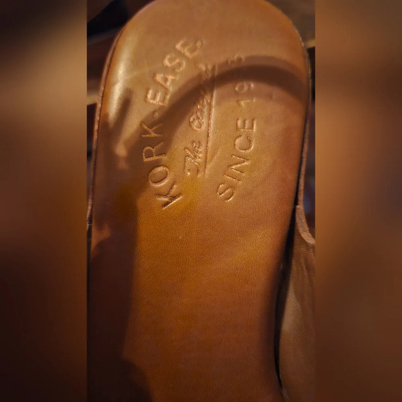 Kork-Ease® Felicia Wedge Sandals in Tan leather. Size 7 - Picture 5 of 8